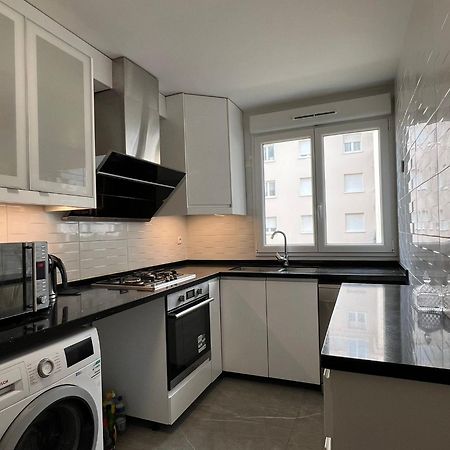Location 3 Chambres Spacieuses Dans Appartment 2 Mn Rer Bussy Saint Georges Bussy-Saint-Georges Exterior foto