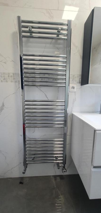 Location 3 Chambres Spacieuses Dans Appartment 2 Mn Rer Bussy Saint Georges Bussy-Saint-Georges Exterior foto