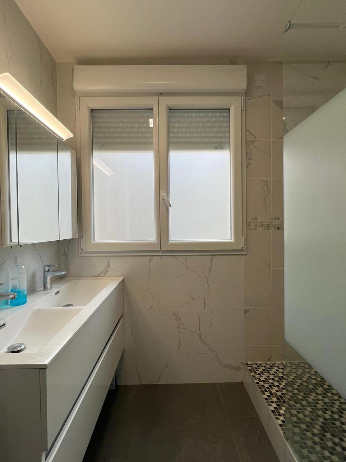 Location 3 Chambres Spacieuses Dans Appartment 2 Mn Rer Bussy Saint Georges Bussy-Saint-Georges Exterior foto